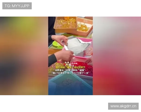 唐佳豪训练完直接去奢侈品店扫货，这自律和消费欲怎么共存的？