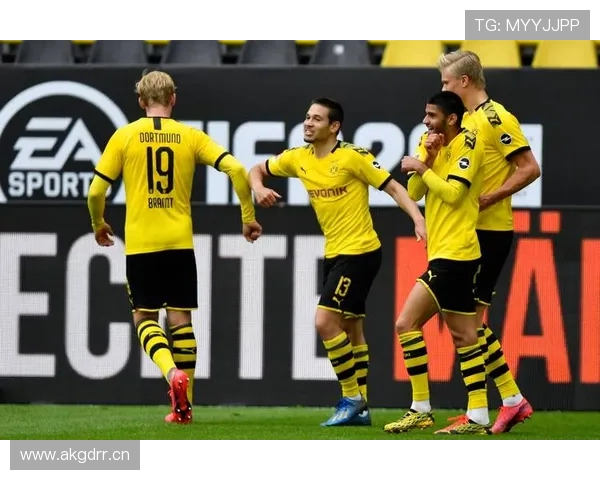 多特蒙德豪门坍塌：战术迷魂阵反噬，危机爆发沦为保级搅局者？